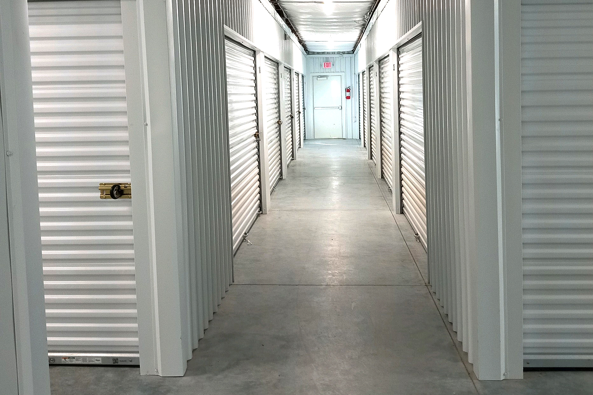 Green Space Storage is always clean, well-lit, and protected by onsite security during business hours and 24-hour digital video surveillance!